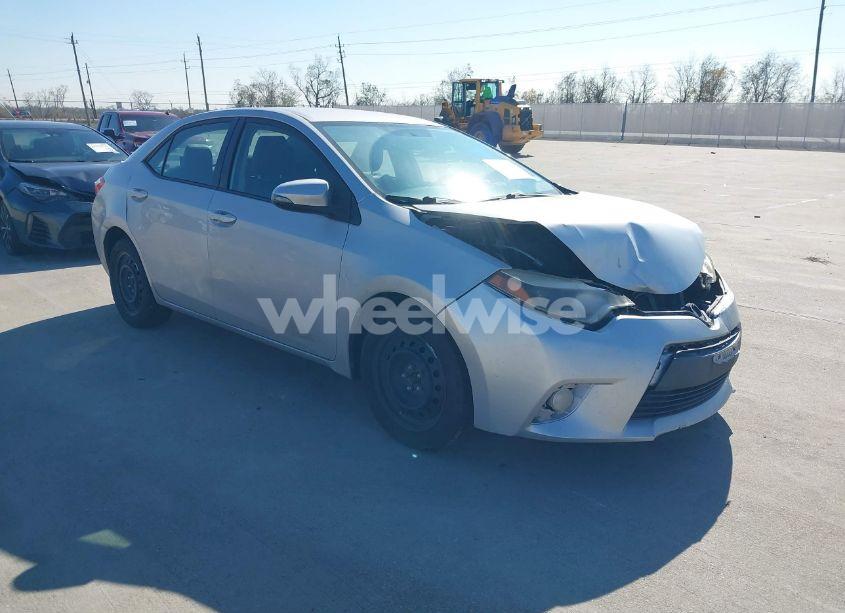 2015 Toyota Corolla S (VIN 2T1BURHE1FC332934) main photo