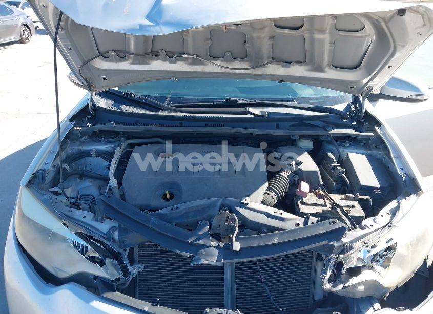 Photo 10 of 2015 Toyota Corolla S (VIN 2T1BURHE1FC332934)