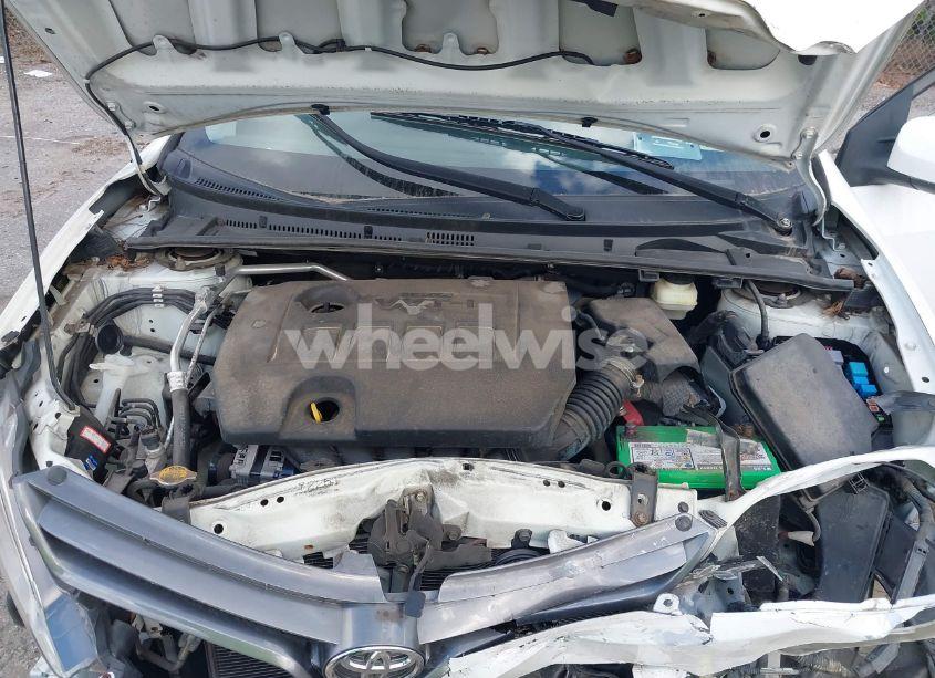 Photo 10 of 2015 Toyota Corolla LE (VIN 2T1BURHE1FC341603)