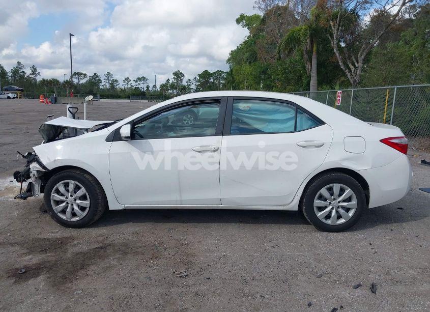 Photo 14 of 2015 Toyota Corolla LE (VIN 2T1BURHE1FC341603)