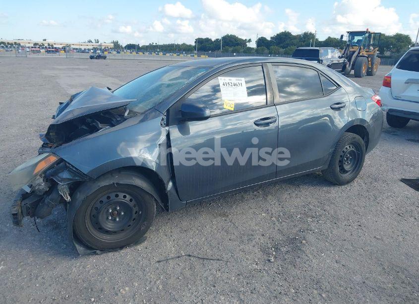 Photo 2 of 2015 Toyota Corolla LE (VIN 2T1BURHE1FC350043)