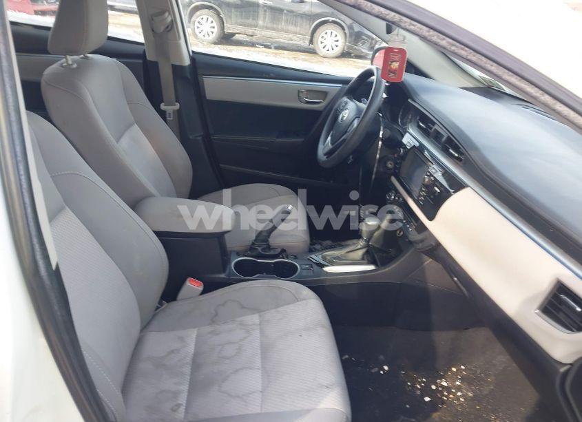 Photo 5 of 2015 Toyota Corolla LE (VIN 2T1BURHE1FC350592)