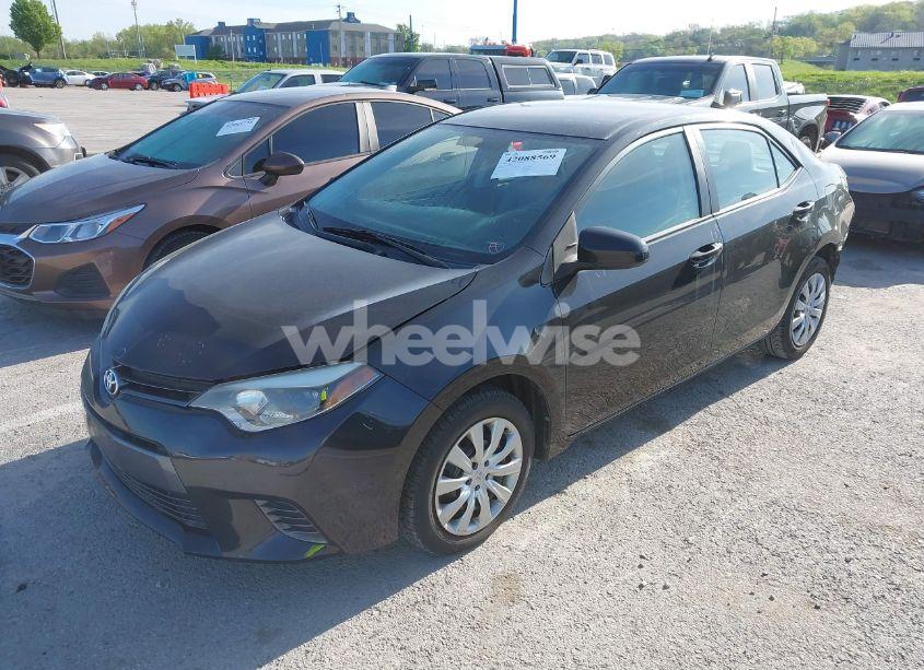 Photo 2 of 2015 Toyota Corolla LE (VIN 2T1BURHE1FC364024)