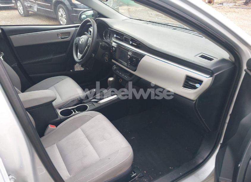 Photo 5 of 2015 Toyota Corolla LE (VIN 2T1BURHE1FC367845)