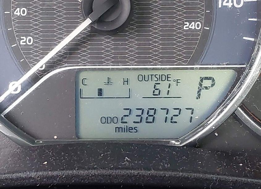 Photo 15 of 2015 Toyota Corolla L (VIN 2T1BURHE1FC369319)