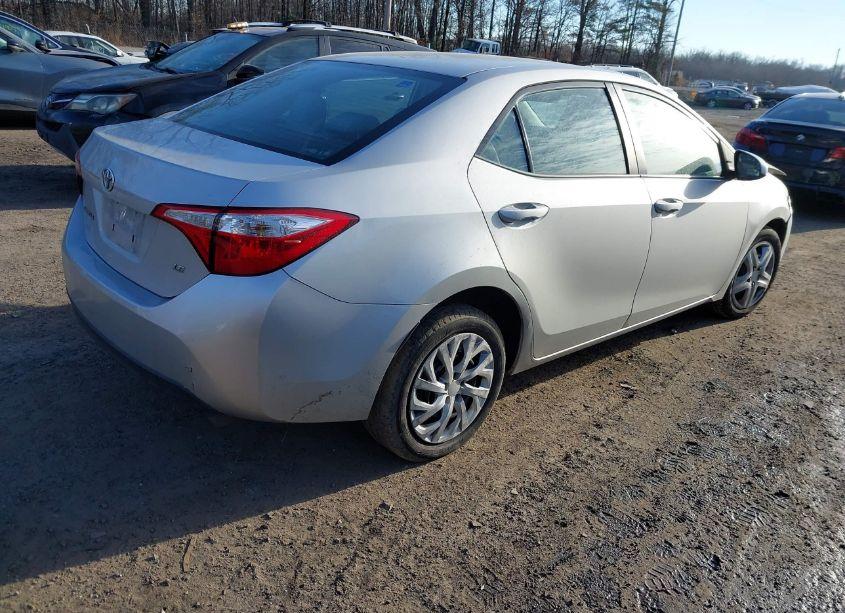 Photo 4 of 2015 Toyota Corolla LE (VIN 2T1BURHE1FC372799)