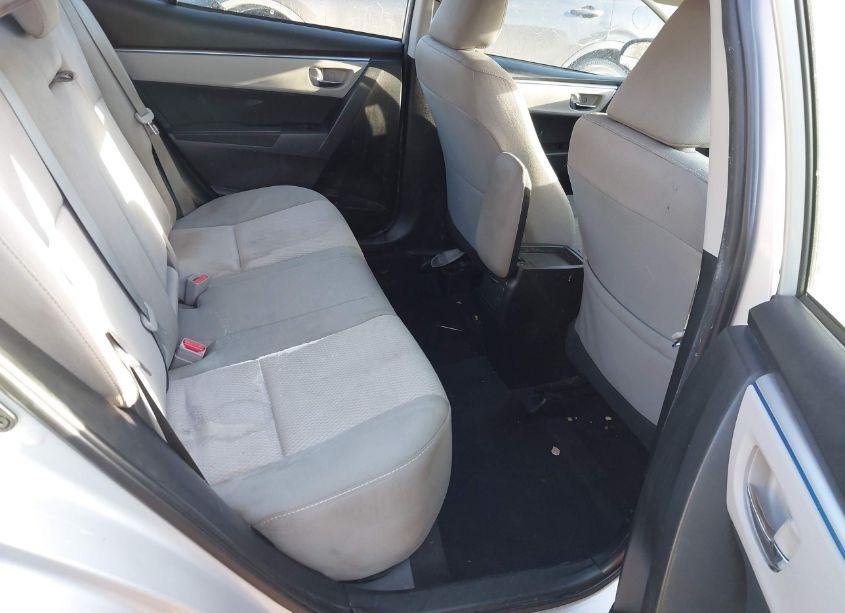 Photo 8 of 2015 Toyota Corolla LE (VIN 2T1BURHE1FC372799)