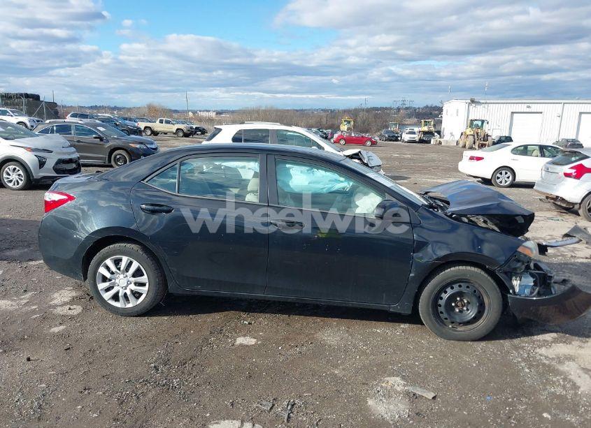 Photo 14 of 2015 Toyota Corolla LE (VIN 2T1BURHE1FC379641)