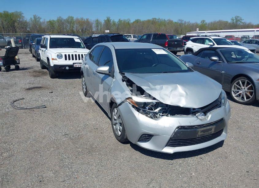 2015 Toyota Corolla LE (VIN 2T1BURHE1FC389229) main photo