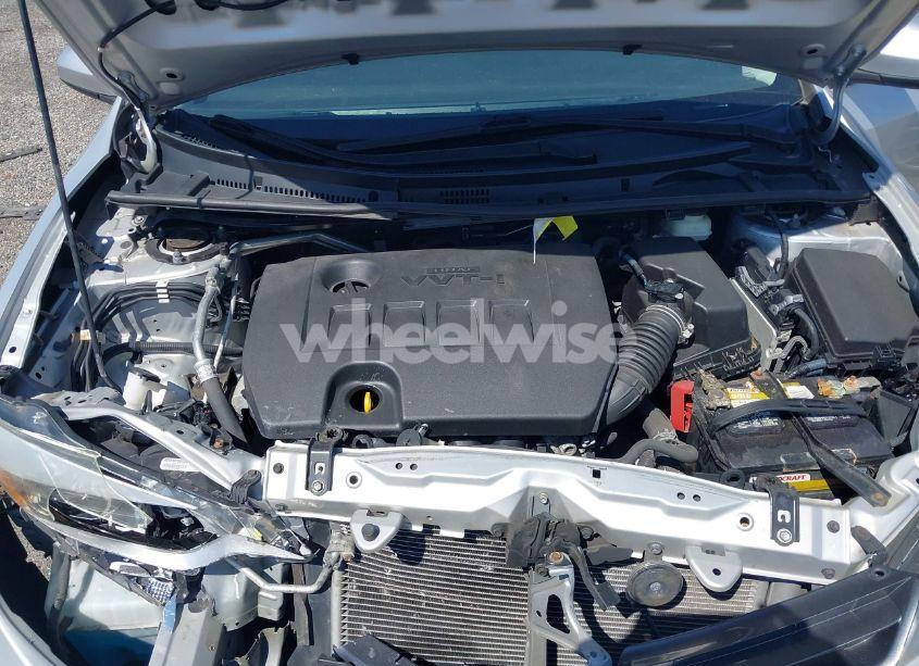 Photo 10 of 2015 Toyota Corolla LE (VIN 2T1BURHE1FC389229)