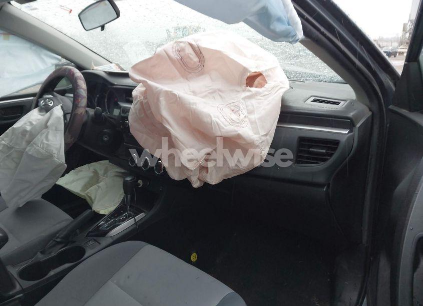 Photo 5 of 2015 Toyota Corolla L (VIN 2T1BURHE1FC394141)