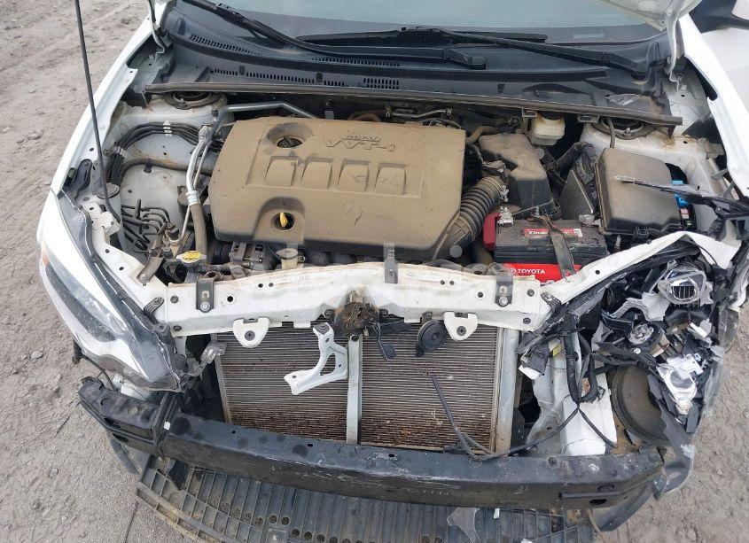 Photo 10 of 2015 Toyota Corolla LE PLUS (VIN 2T1BURHE1FC404120)