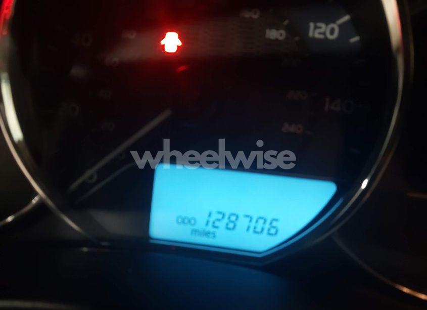 Photo 14 of 2015 Toyota Corolla LE (VIN 2T1BURHE1FC409463)