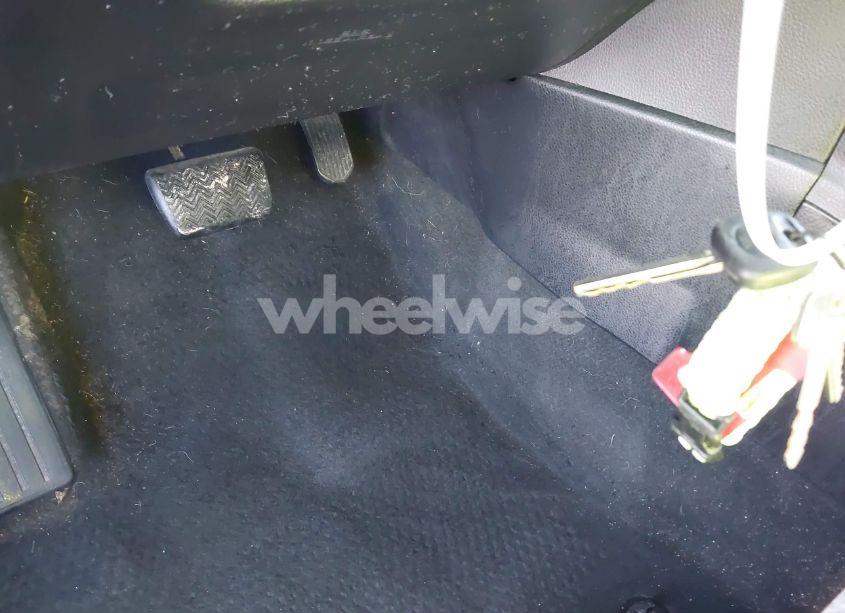 Photo 11 of 2015 Toyota Corolla LE (VIN 2T1BURHE1FC428028)