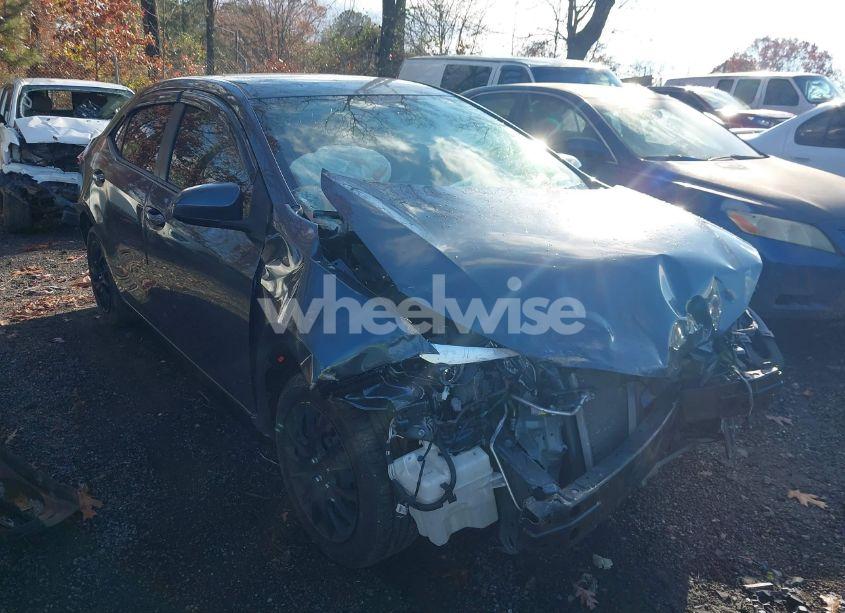 2015 Toyota Corolla LE (VIN 2T1BURHE1FC442981) main photo