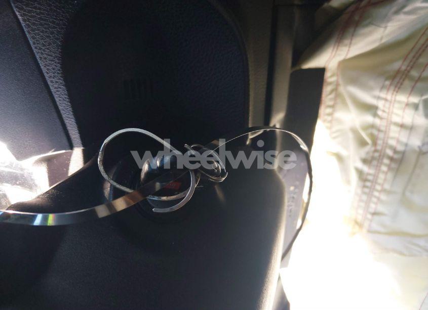 Photo 11 of 2015 Toyota Corolla LE (VIN 2T1BURHE1FC442981)