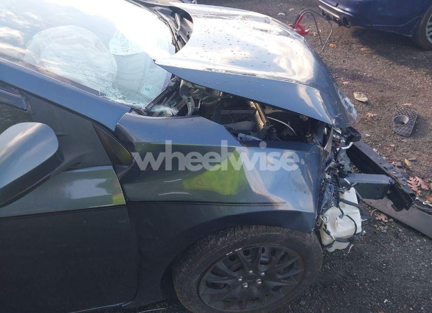 Photo 20 of 2015 Toyota Corolla LE (VIN 2T1BURHE1FC442981)