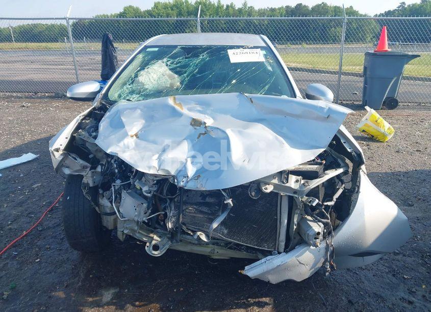 Photo 13 of 2015 Toyota Corolla L (VIN 2T1BURHE1FC445993)