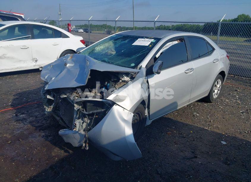 Photo 2 of 2015 Toyota Corolla L (VIN 2T1BURHE1FC445993)