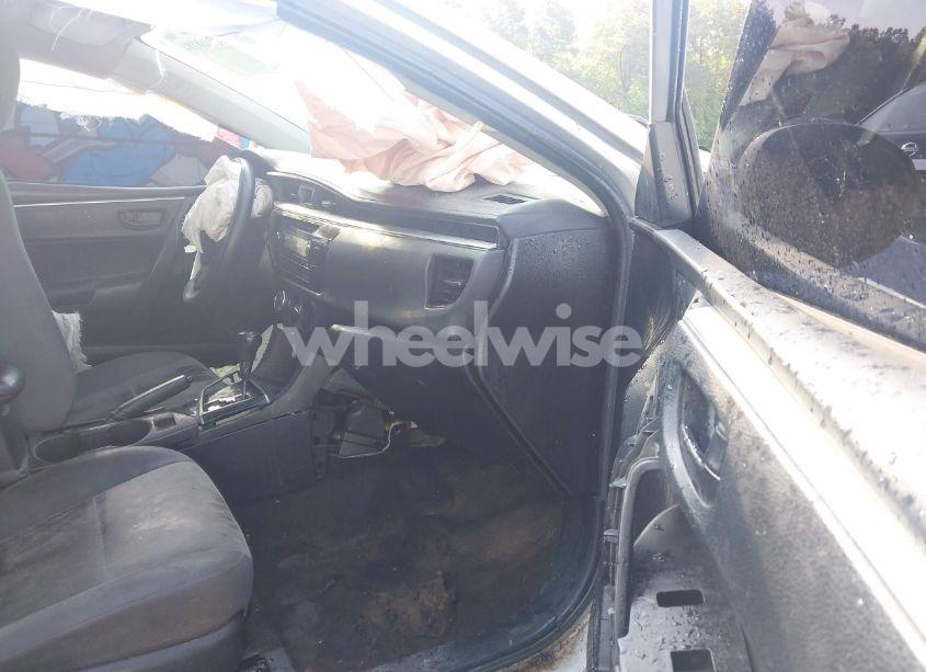 Photo 5 of 2015 Toyota Corolla L (VIN 2T1BURHE1FC445993)