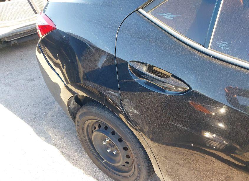 Photo 17 of 2015 Toyota Corolla LE (VIN 2T1BURHE1FC451969)