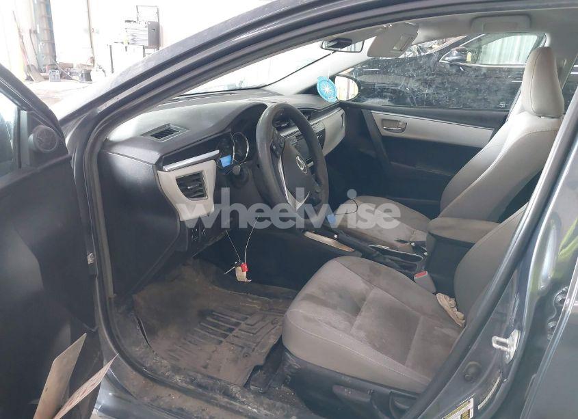 Photo 5 of 2015 Toyota Corolla LE (VIN 2T1BURHE1FC456007)