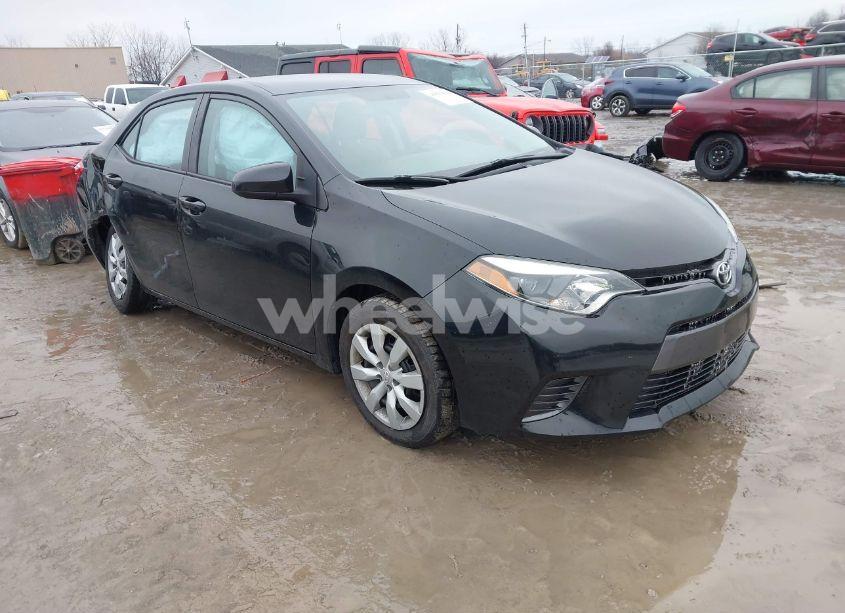 2015 Toyota Corolla LE (VIN 2T1BURHE1FC475625) main photo