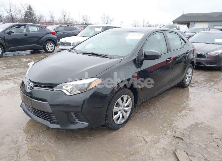 Photo 2 of 2015 Toyota Corolla LE (VIN 2T1BURHE1FC475625)