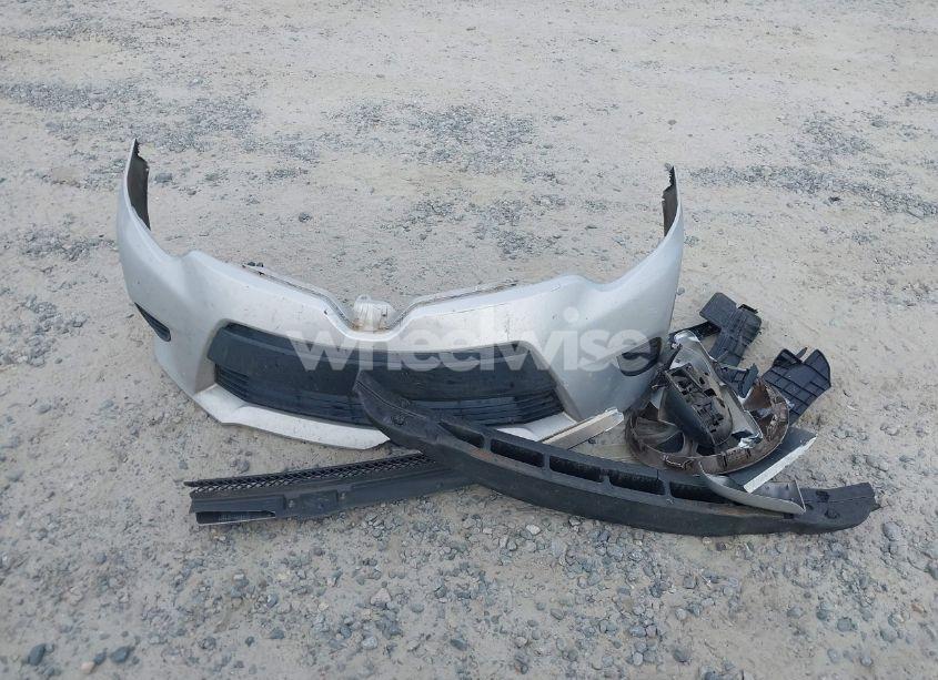 Photo 12 of 2015 Toyota Corolla L (VIN 2T1BURHE1FC475950)