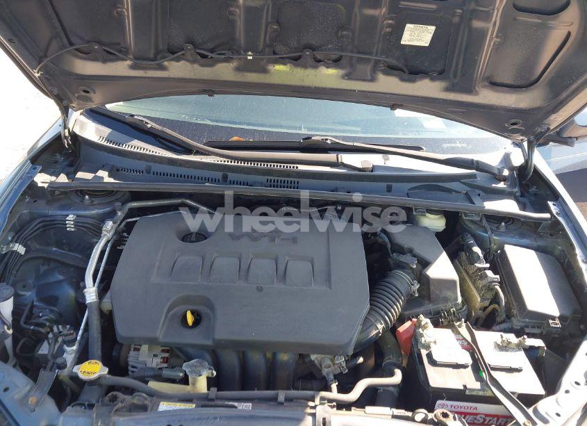 Photo 10 of 2015 Toyota Corolla (VIN 2T1BURHE1FC477293)