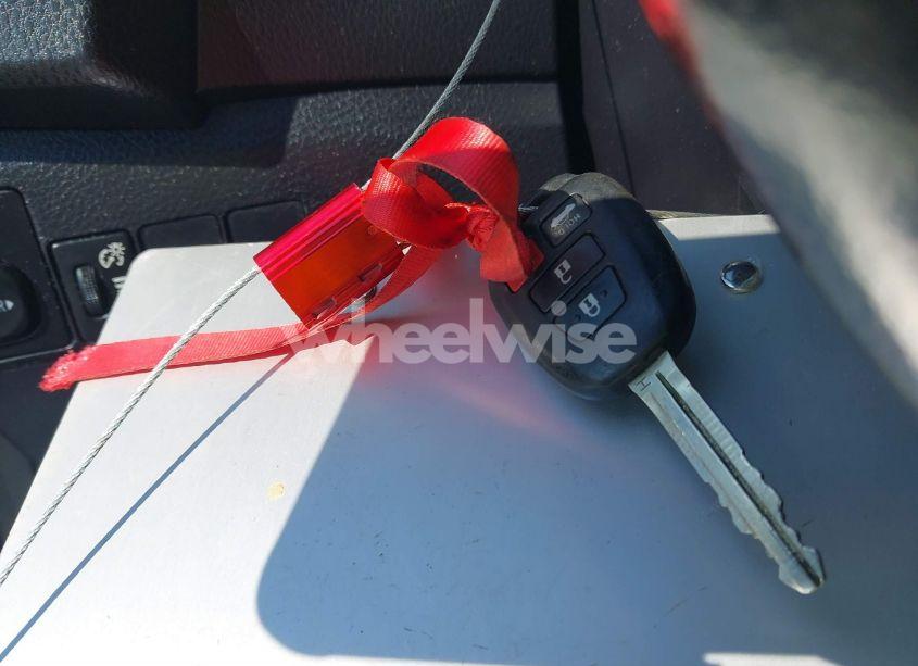 Photo 11 of 2015 Toyota Corolla (VIN 2T1BURHE1FC477293)