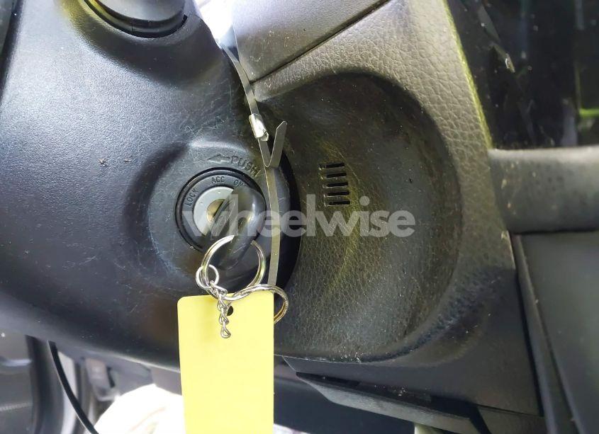 Photo 11 of 2015 Toyota Corolla L (VIN 2T1BURHE1FC479786)