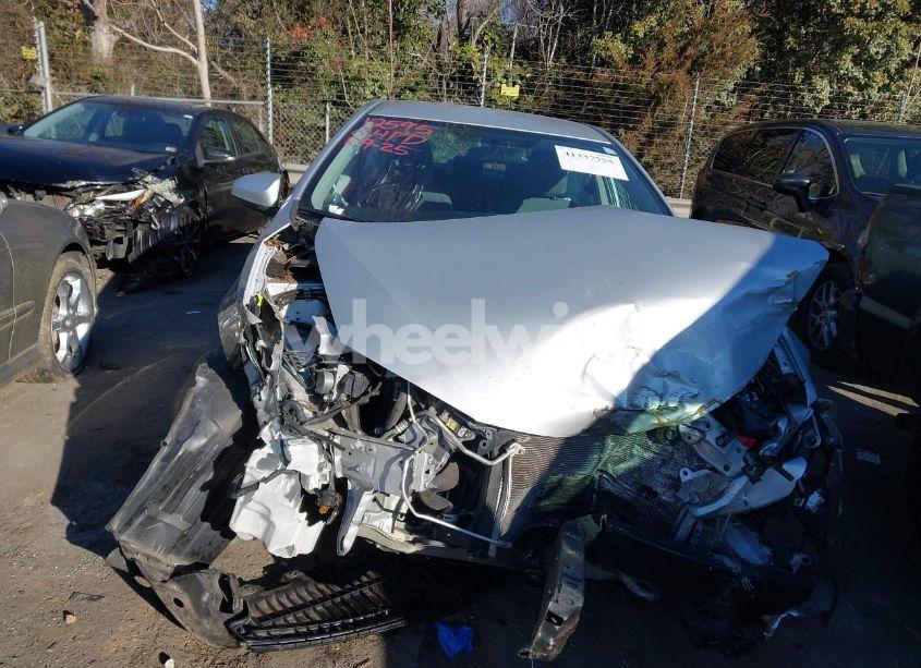 Photo 6 of 2015 Toyota Corolla L (VIN 2T1BURHE1FC479786)