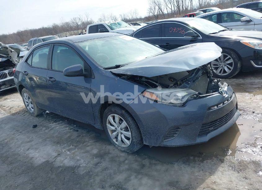 2015 Toyota Corolla LE (VIN 2T1BURHE1FC481067) main photo
