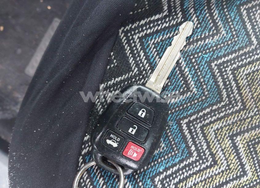 Photo 11 of 2016 Toyota Corolla LE (VIN 2T1BURHE1GC513520)