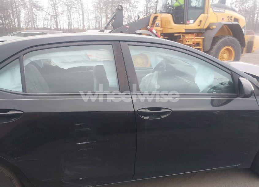 Photo 13 of 2016 Toyota Corolla LE (VIN 2T1BURHE1GC610314)