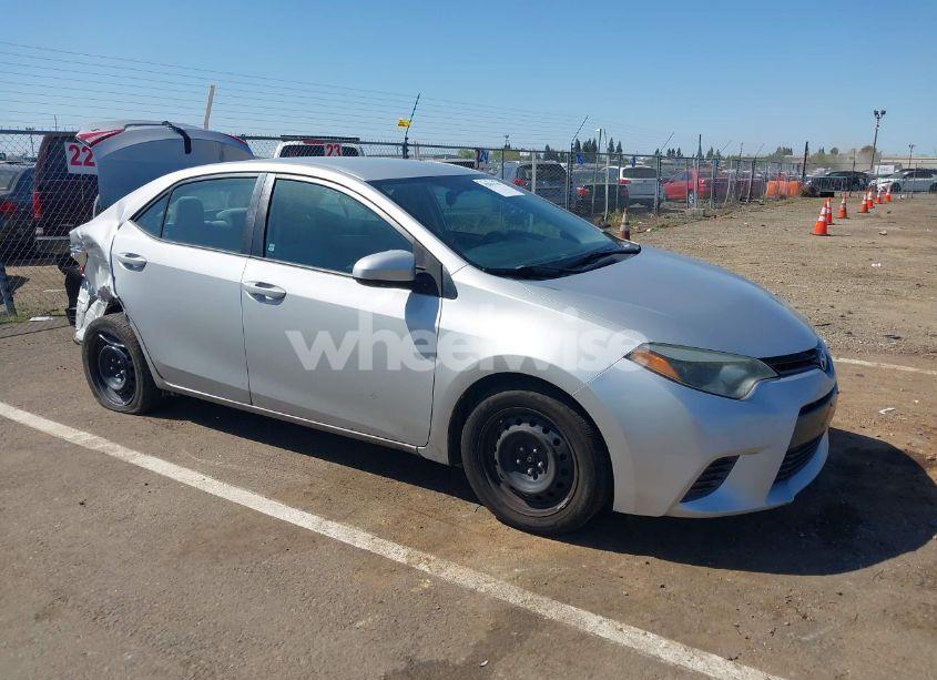 2016 Toyota Corolla LE (VIN 2T1BURHE1GC637335) main photo