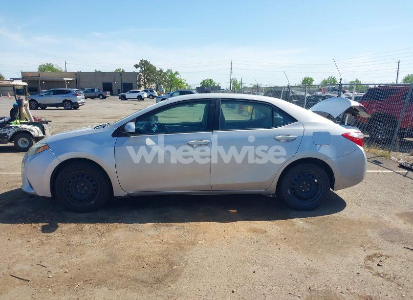 Photo 14 of 2016 Toyota Corolla LE (VIN 2T1BURHE1GC637335)