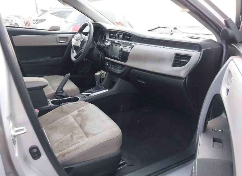 Photo 5 of 2016 Toyota Corolla LE (VIN 2T1BURHE1GC653261)