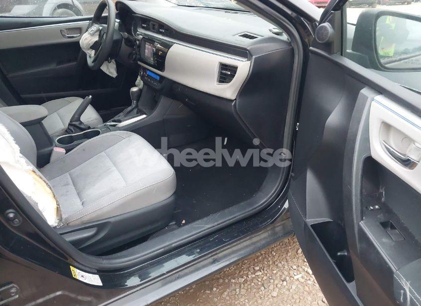 Photo 5 of 2016 Toyota Corolla LE (VIN 2T1BURHE1GC738150)