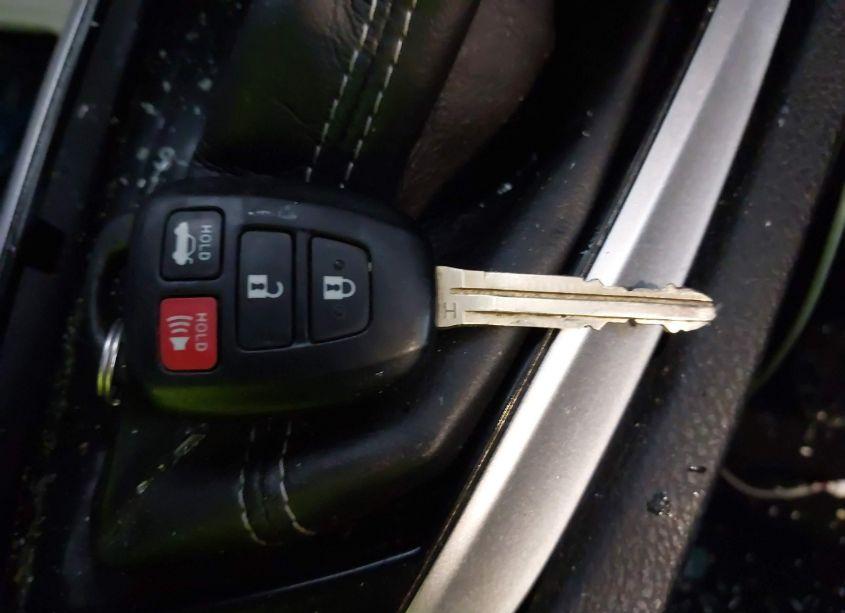 Photo 11 of 2017 Toyota Corolla LE (VIN 2T1BURHE1HC759646)