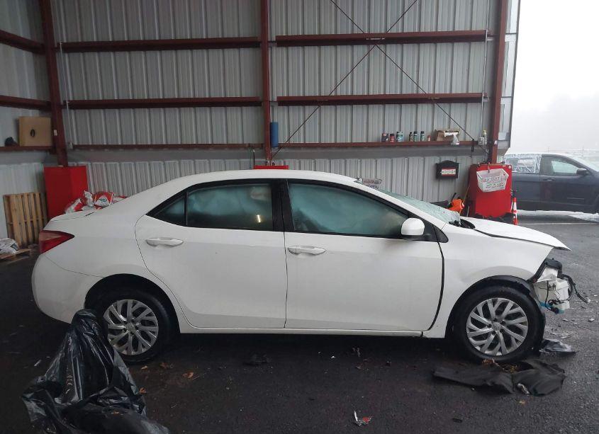 Photo 14 of 2017 Toyota Corolla LE (VIN 2T1BURHE1HC759646)