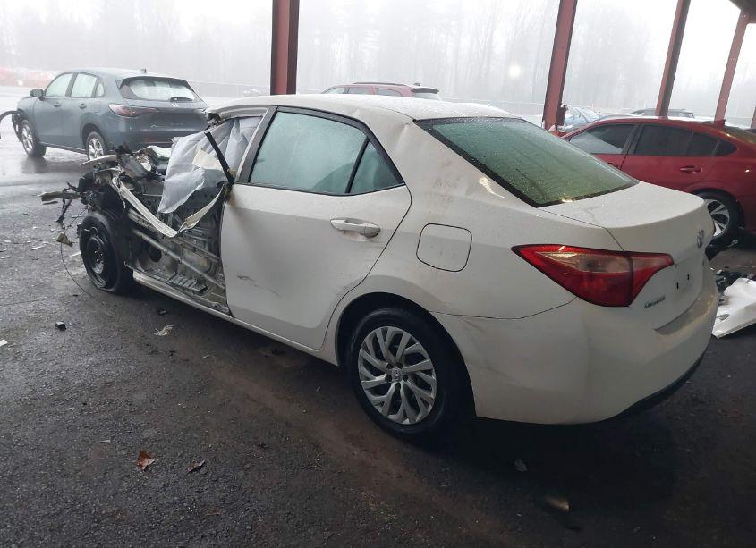 Photo 3 of 2017 Toyota Corolla LE (VIN 2T1BURHE1HC759646)