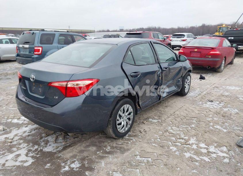 Photo 4 of 2017 Toyota Corolla LE (VIN 2T1BURHE1HC772879)