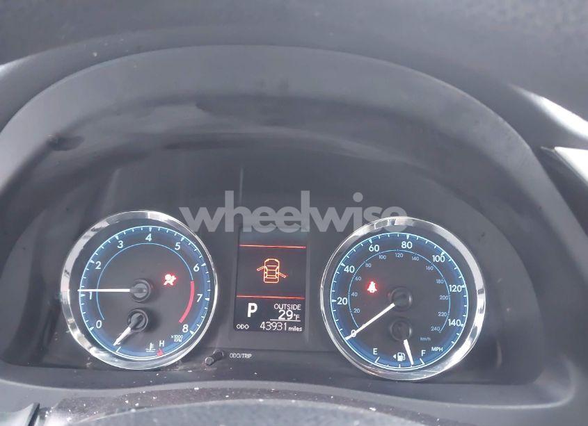 Photo 7 of 2017 Toyota Corolla LE (VIN 2T1BURHE1HC772879)