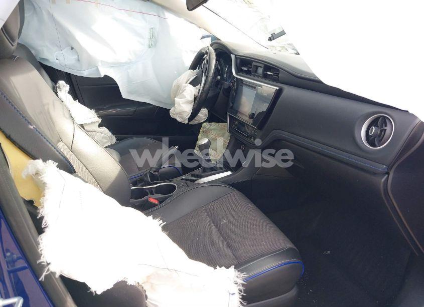 Photo 5 of 2017 Toyota Corolla SE (VIN 2T1BURHE1HC779976)