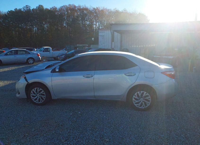 Photo 14 of 2017 Toyota Corolla LE (VIN 2T1BURHE1HC790234)