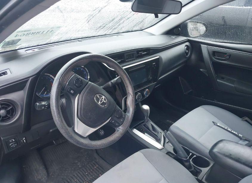 Photo 5 of 2017 Toyota Corolla L (VIN 2T1BURHE1HC791853)