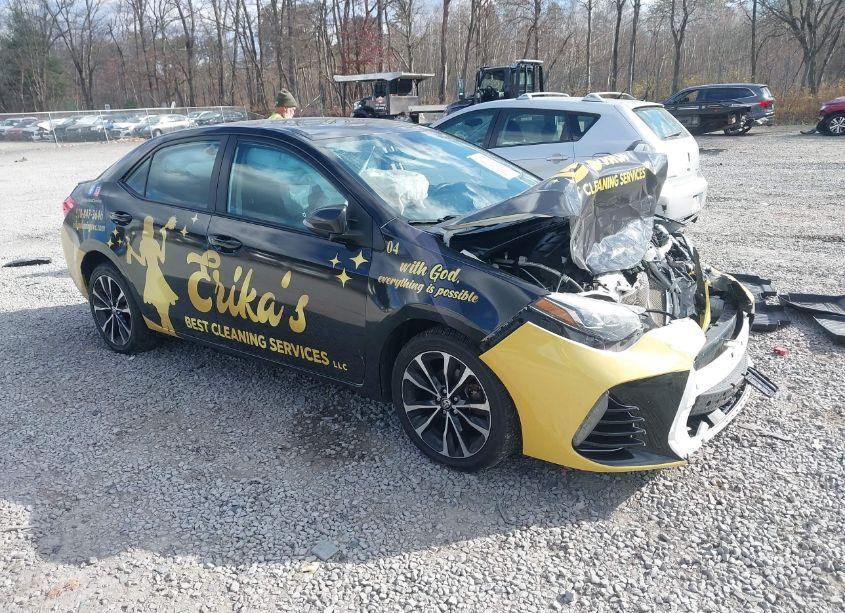 2017 Toyota Corolla L/LE/XLE/SE/XSE (VIN 2T1BURHE1HC812247) main photo