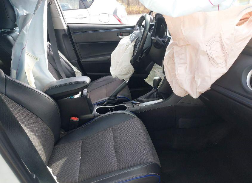 Photo 5 of 2017 Toyota Corolla L/LE/XLE/SE/XSE (VIN 2T1BURHE1HC812247)